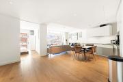 Spacious 3-bedroom with stunning Battersea views