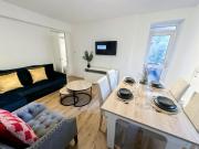 Homely 3-bedroom flat with balcony Greenlane near Finsbury Park