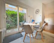 Artsy & bright Hammersmith London 1b1b, up to 4 people