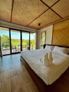 Top Uthai Thani