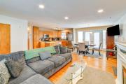 4 Mi to Dtwn: Pet-Friendly Home in Utica 4 Mi to Dtwn: Pet-Friendly Home in Utica