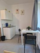 CARDA HAUS "Zimmer für entspannte Gäste - Einfach & Komfortabel"