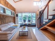 Jeju Love Stay Yellow