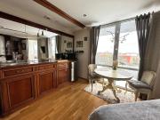 Elija Studio Apartment