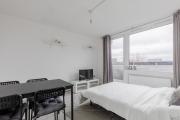 Stylish 1BD Flat with Shard Views Near Bermondsey