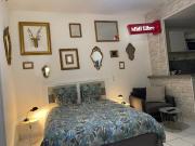 Studio Triangle Arêne Gare Maison Carrée Placette