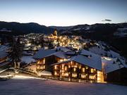 Hotel Emmy - five elements