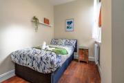 Modern Serviced Apartment: Views of Village Center Modern Serviced Apartment: Views of Village Center