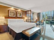 Ultimate Vegas Trip with Sphere View, Pool and Gym