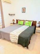 Spacious apartment in Flic en Flac, 115 m², mountain view