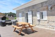 Charming house with shared pool in Requião + Enclosed garden