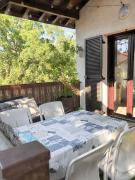 Charmant appartement à Saint-Julien 40 m² avec vue jardin Charmant appartement à Saint-Julien 40 m² avec vue jardin