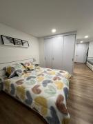 Loft moderno con vista al centro y Monserrate