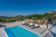 Countryside Retreat Villa with Pool,Jaccuzi