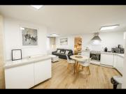 Appartement rénové place du Palais avec parking