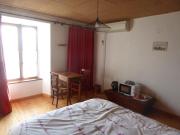 chambre dhôte calme au milieu dun jardin au Freney doisans