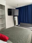 10 VENATOR House Boutique