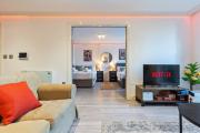 Monopoly Suite- Luxurious- High Tech and Spacious property in Battersea