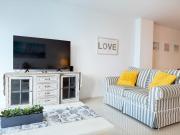 1 SPRING PROMO - Sunny Isles Seaview Condo, Walk to Beach, Amazing Amenities