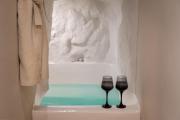 Jacuzzi Suite by Divalproperties-Mykonos