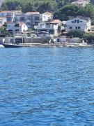 Apartments by the sea Arbanija, Ciovo - 23717