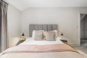 Osbourne House PINK 2 bed, 2 and half bath