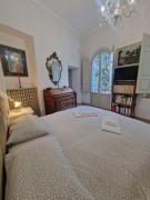 Secret villas city garden