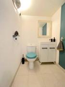 Studio avec vue mer à Six-Fours - parking