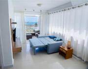 Cobertura duplex à beira-mar com jacuzzi e cascata