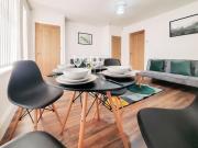 Spacious 3 Bedroom Home - Near Nec, Birmingham Airport & Solihull