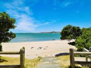 Goldwater on Beach - 3 Bedroom Beachfront with Balcony & BBQ - Sleeps 6