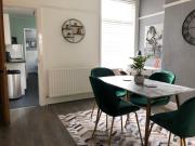 Free parking, free wifi, city centre, contractor and family friendly Free parking, free wifi, city centre, contractor and family friendly