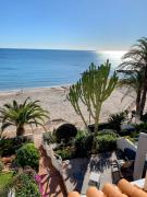 Terraced house by the beach