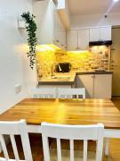Comfy Condo near BGC, Makati and Naia