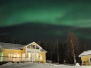 Arctic Lakeside Villa