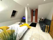 A modern luxury penthouse close to London Tower-HIl-Canary Wharf-Central London