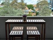 Modern quiet two bedroom apt in Canberra City