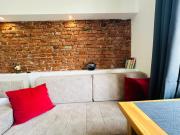 SELA RENT- Central Studios & Optional Car Hire