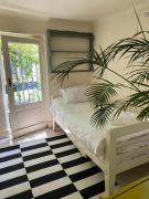 Serene 1-Sleeper Retreat U7 !