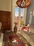 Casa com piscina beira mar