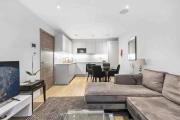 Contemporary 1-Bedroom Apartment Near Tower Bridge & London Bridge -Ideal for Extended Stays Contemporary 1-Bedroom Apartment Near Tower Bridge & London Bridge -Ideal for Extended Stays