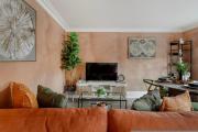 Kings Cross- 2 Bedroom Apartment Kings Cross- 2 Bedroom Apartment
