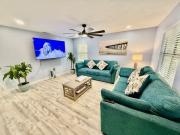 Heart of GNV with King beds