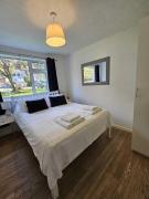 Pet Friendly 2 Bed Coastal Property - Millendreath, Looe Pet Friendly 2 Bed Coastal Property - Millendreath, Looe