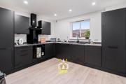 Seaforth Stay - SJA Stays - Modern 2 Bed Apartment