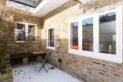 Quiet Queens Park Courtyard Flat