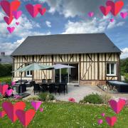 Gîte, Maison entière avec billard et bel espace de vie La Grange