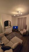 Cosy 3 Bedroom, 5 Bed House! Cosy 3 Bedroom, 5 Bed House!