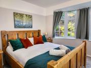 Bladon Bungalow Near Blenheim Palace & Oxford - Free Parkings, WiFi, Garden, Modern villa Bladon Bungalow Near Blenheim Palace & Oxford - Free Parkings, WiFi, Garden, Modern villa