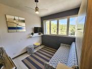 Studio moderne au calme, piscine dans la résidence, lave linge